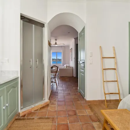 With Sea View In St Tropez - La Ponche Apartman