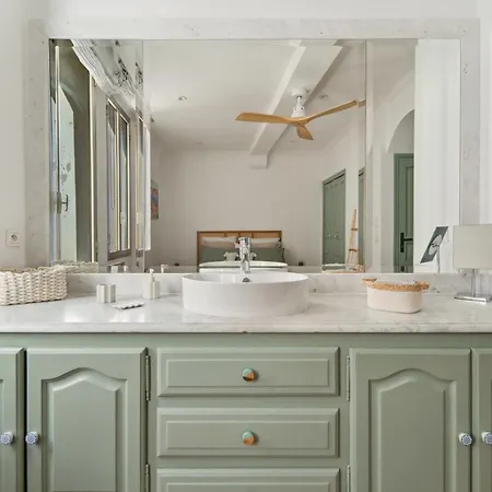 With Sea View In St Tropez - La Ponche * Saint-Tropez