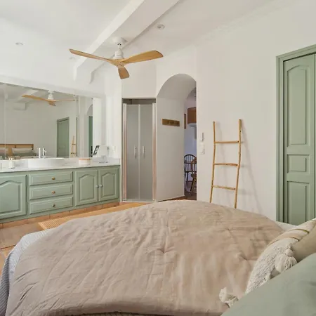 With Sea View In St Tropez - La Ponche Appartement