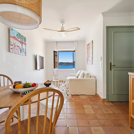With Sea View In St Tropez - La Ponche Apartman *